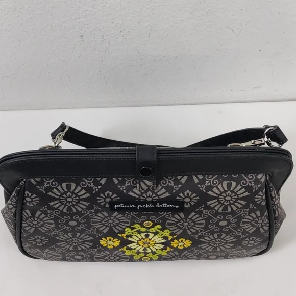 Petunia Pickle Bottom Diaper Bag Handbag - Picture 6 of 14